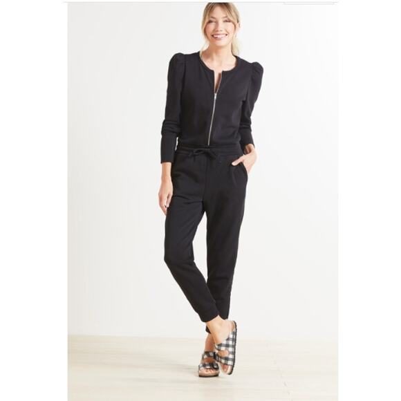 CHASER x EVEREVE NWT Puff Sleeve Zipper Front Jumpsuit in Black // XS - Picture 1 of 15